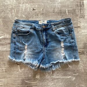 Women’s Hammer Jeans Distressed Premium Denim Shorts Size Large EUC